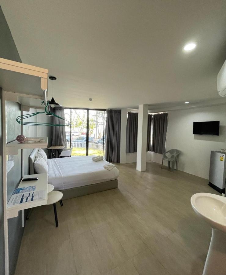 Phuket Muay Thai Hotel Rawai Beach Ngoại thất bức ảnh