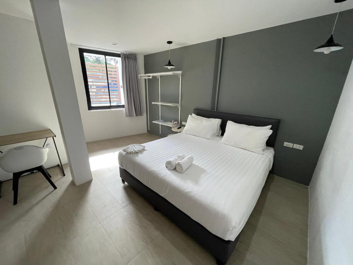 Phuket Muay Thai Hotel Rawai Beach Ngoại thất bức ảnh